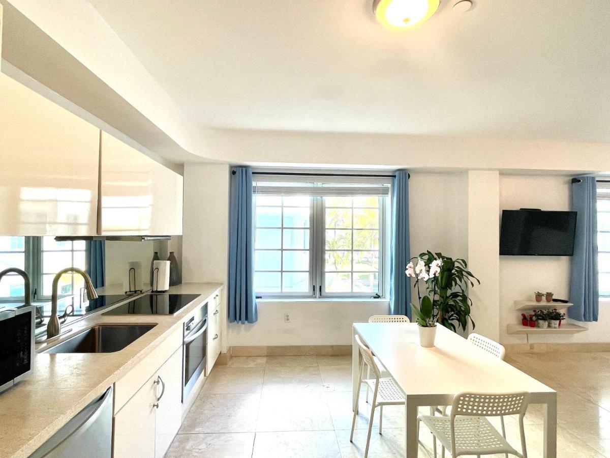 Beachfront Apt In Carlyle Hotel On Ocean Drive Miami Beach Dış mekan fotoğraf