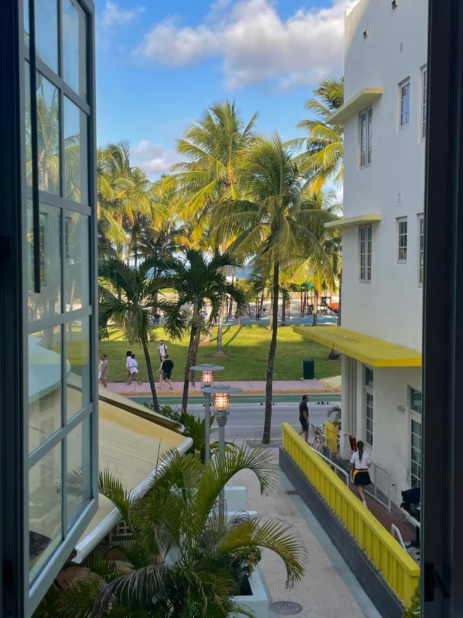 Beachfront Apt In Carlyle Hotel On Ocean Drive Miami Beach Dış mekan fotoğraf