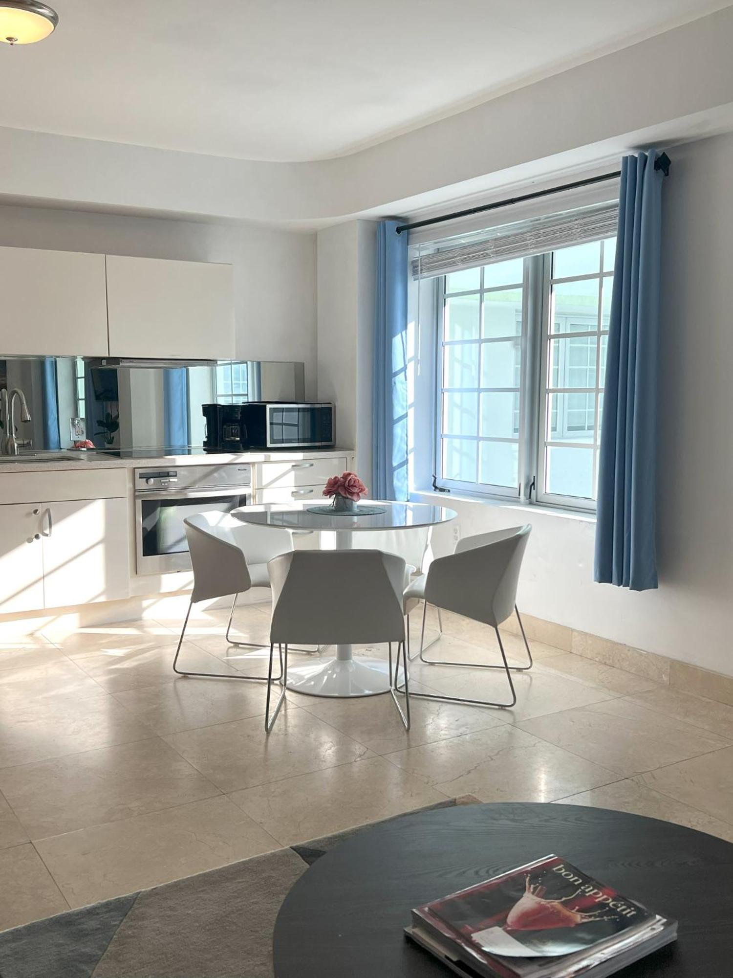 Beachfront Apt In Carlyle Hotel On Ocean Drive Miami Beach Dış mekan fotoğraf